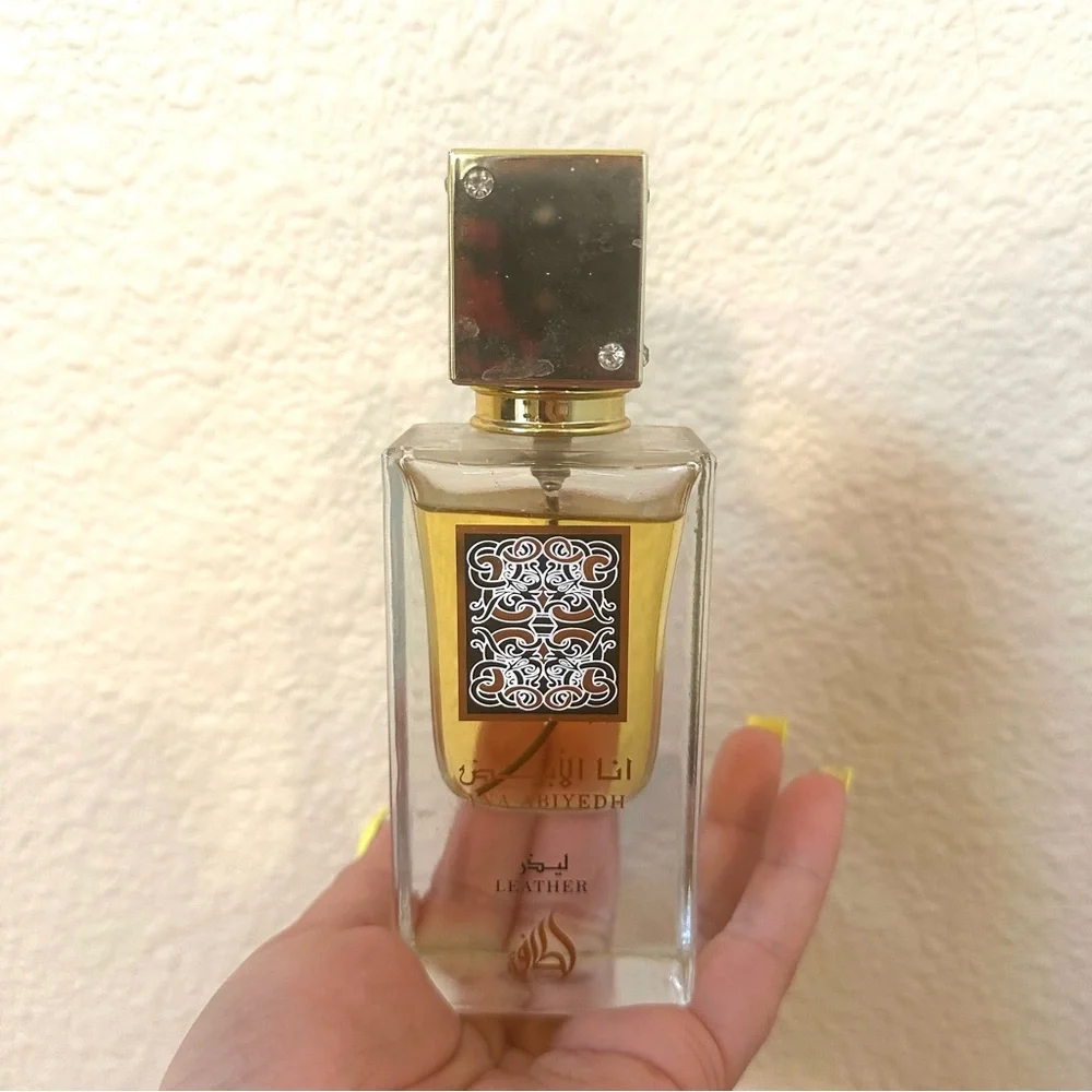 Lattafa Ana Abiyedh Leather Eau de Perfume - Picture 3 of 6